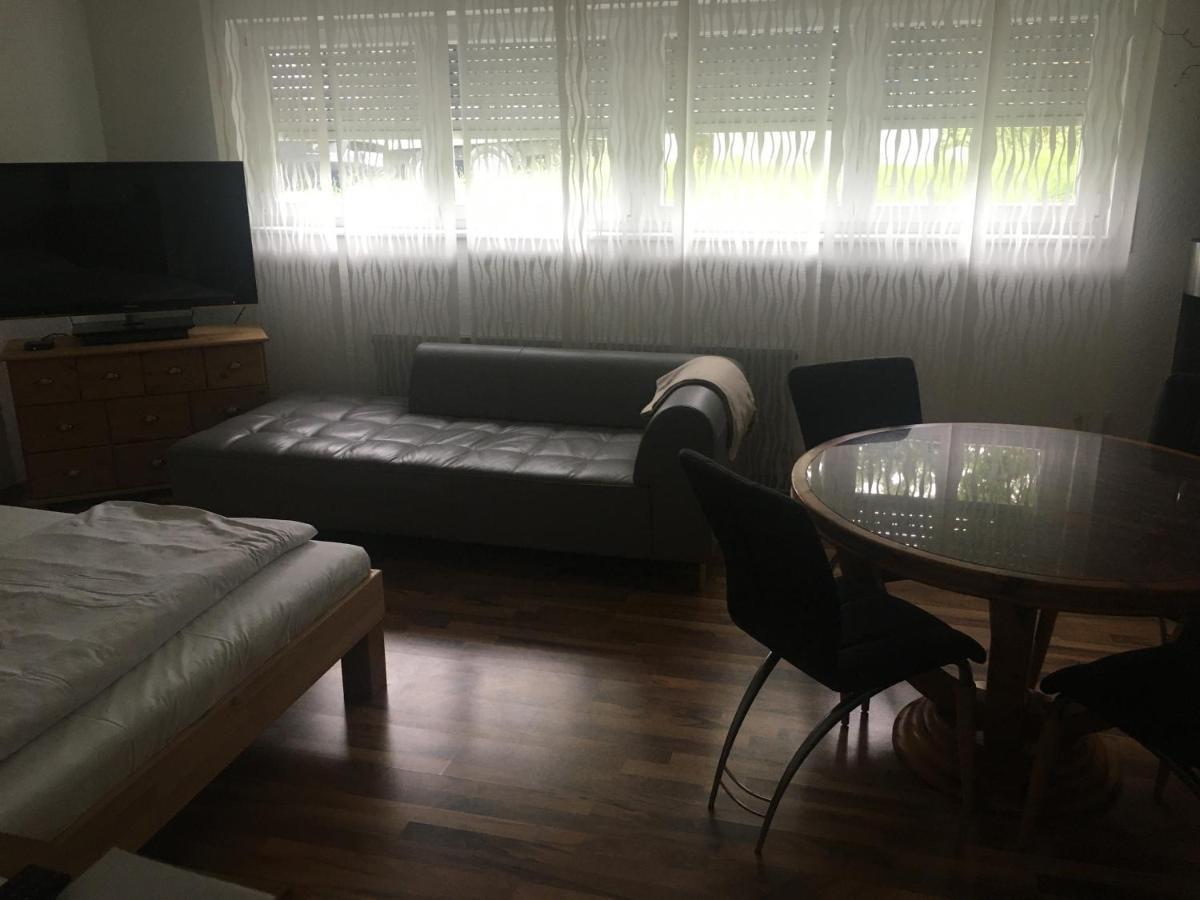 Apartment Reutlingen Esterno foto
